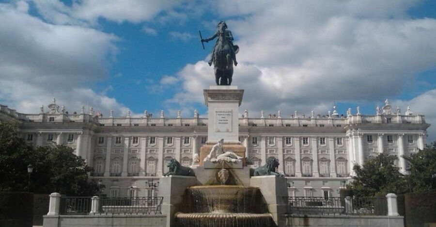 Royal Palace and Cathedral of Almudena Madrid Guided Tour - Good To Know