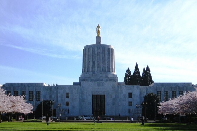Salem Scavenger Hunt: Oregons Beautiful Capital