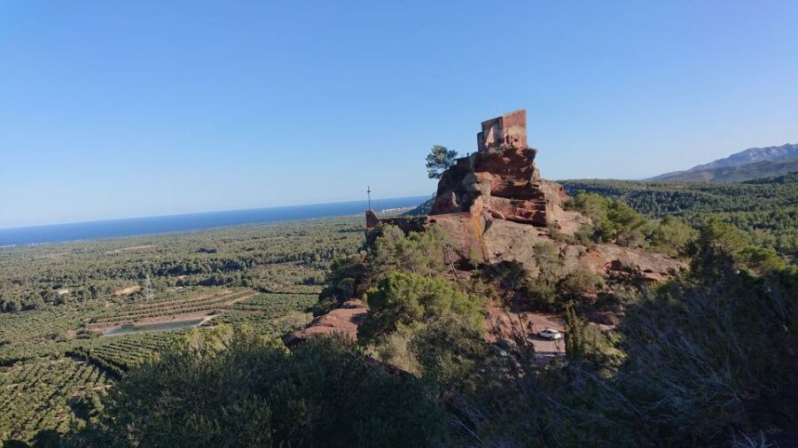 Salou: Hermitage Montroig Red Hills Tour