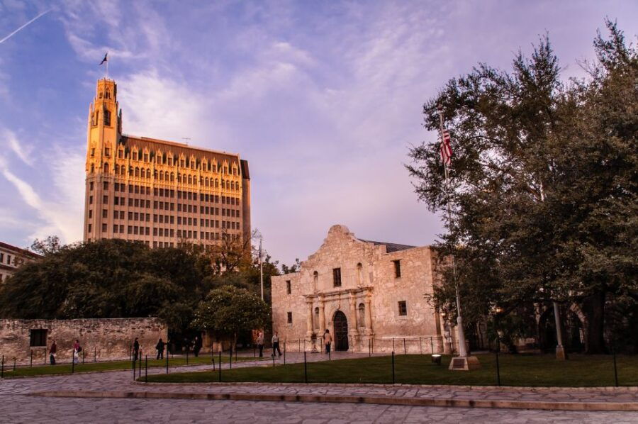 San Antonio: Guided Haunted Pub Crawl - Good To Know