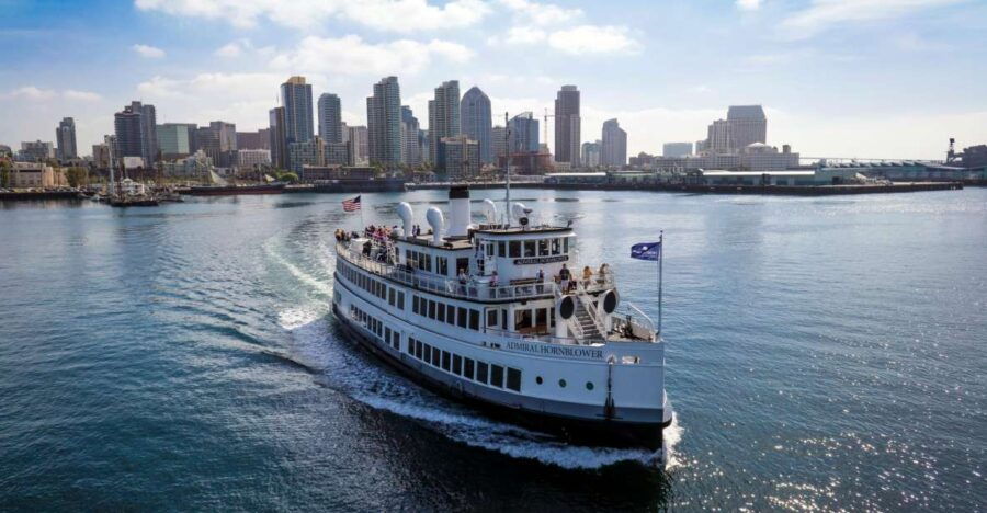 San Diego: Bay Sights and Sips Sunset Cruise