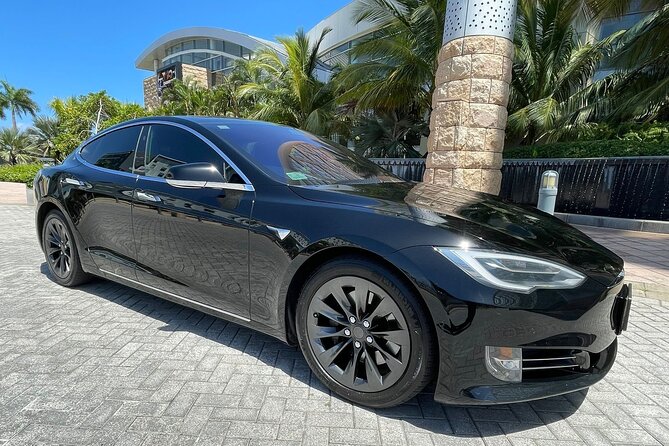 San Juan Private Airport or Port Arrival Transfer by Tesla