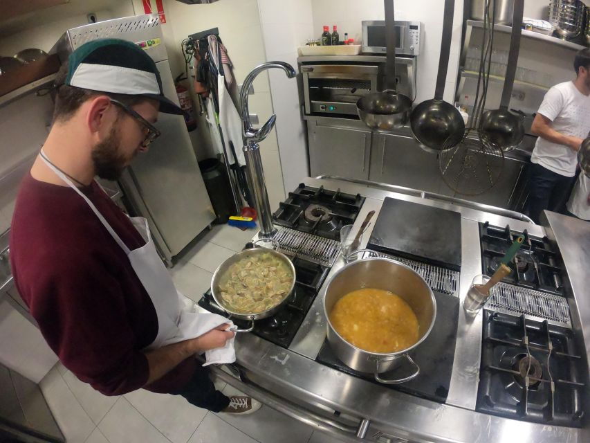 San Sebastián: From Market to Secret Kitchen Tour - Good To Know
