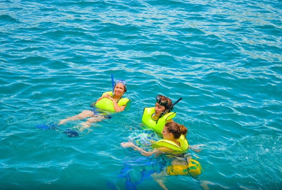 Santa Maria Bay Snorkeling Tour