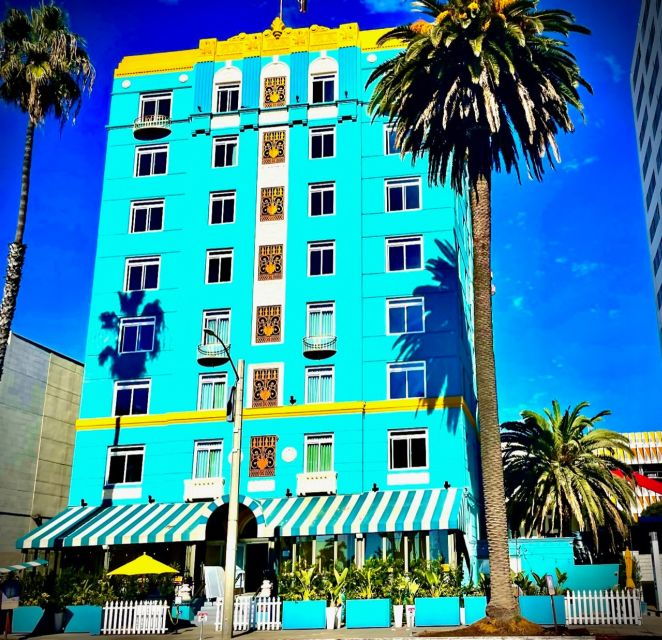 Santa Monica: Superhero Support Team Outdoor Escape Game