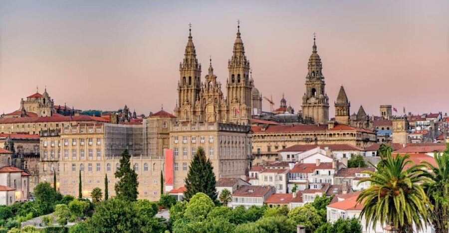 Santiago De Compostela: Historical Guided Walking Tour