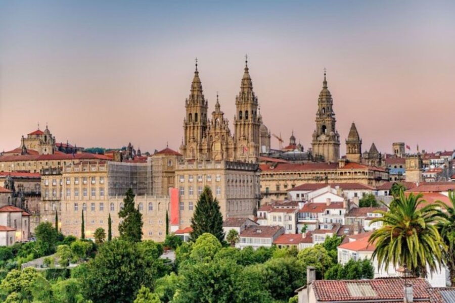 Santiago De Compostela: Private Tour With a Local Guide - Good To Know