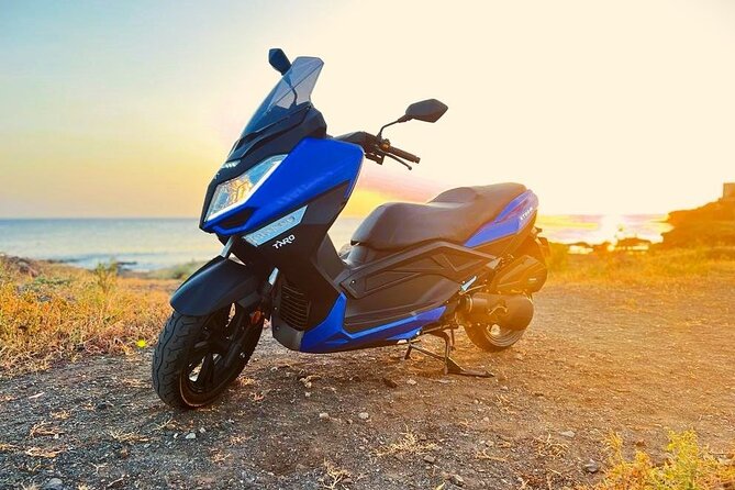 Santiago Island: Scooter Rental