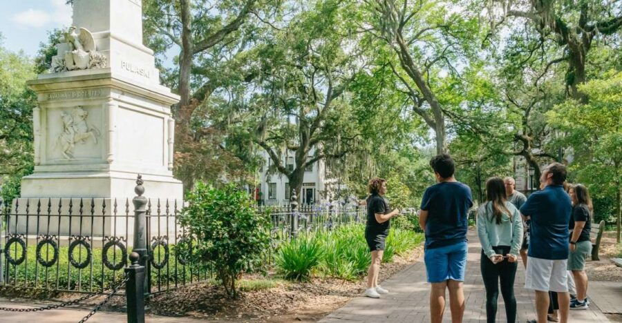Savannah: Ghosts, Asylums, Voodoo, and Horror Walking Tour