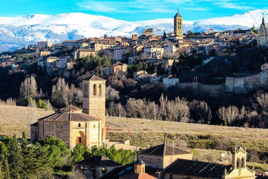 Segovia: Guided Tour on an Electric Bicycle (Ebike)