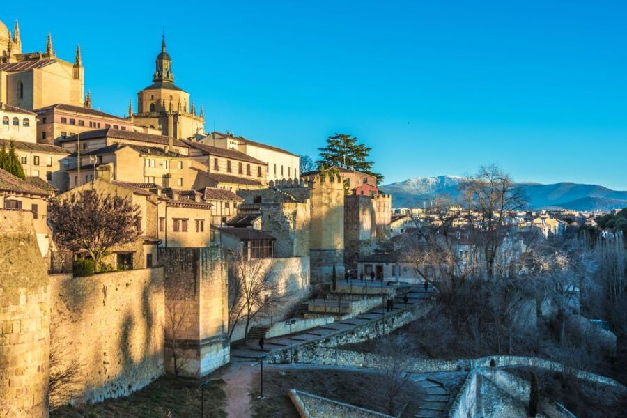 Segovia: Private Guided Tour With Flexible Route - Good To Know