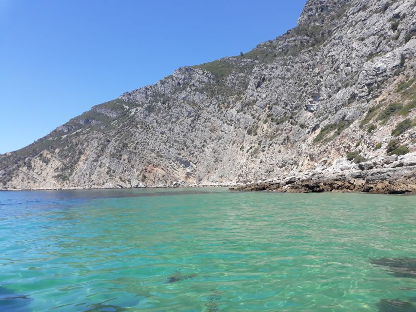 Sesimbra: Secret Bays and Beaches Boat Tour With Snorkeling