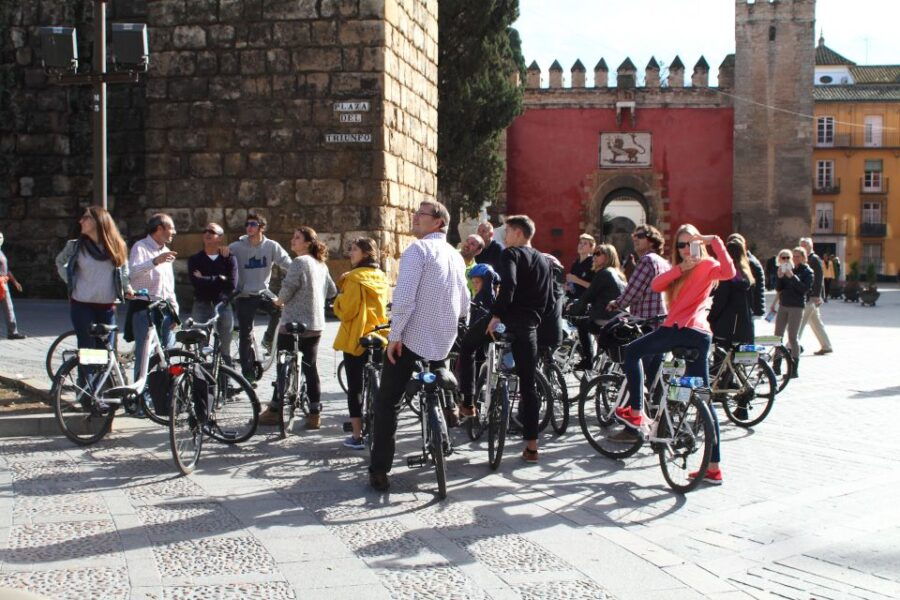 Seville: 3–Hour Sightseeing Tour - Good To Know