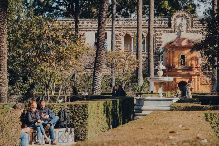 Seville: Alcázar Fast-Track Access With Guided Tour