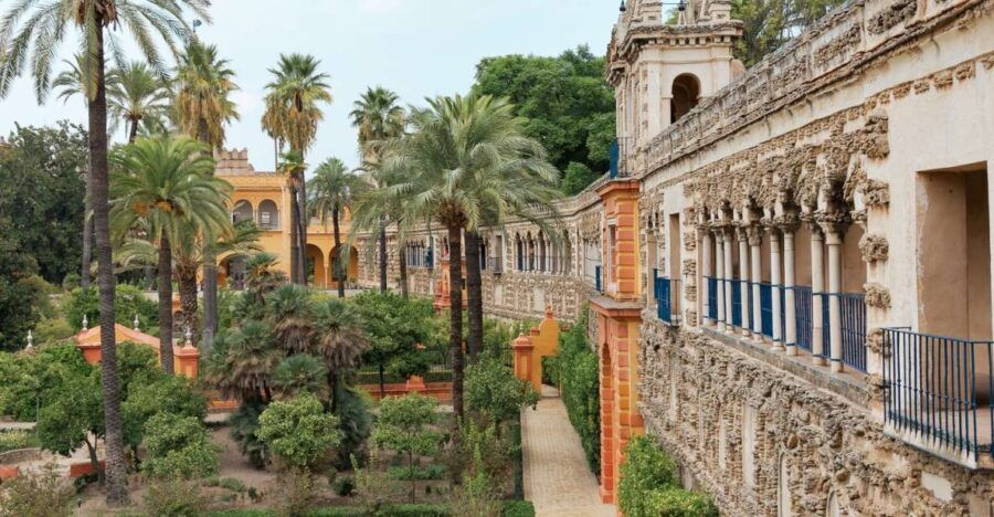 Seville: Alcazar Skip-The-Line Guided Tour With Tickets - Good To Know
