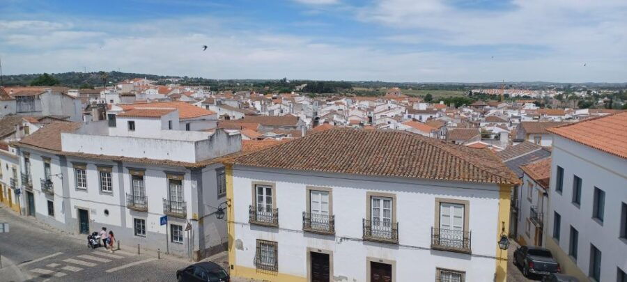 Seville: Private Transfer From Lisbon