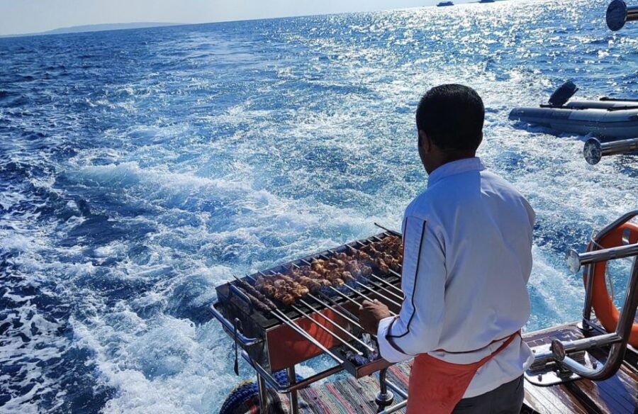 Sharm: Adults Only Elite Cruise to Tiran Island With Lunch - Good To Know