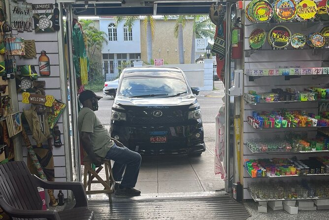 Shopping in Montego Bay on the Hipstrip Activity