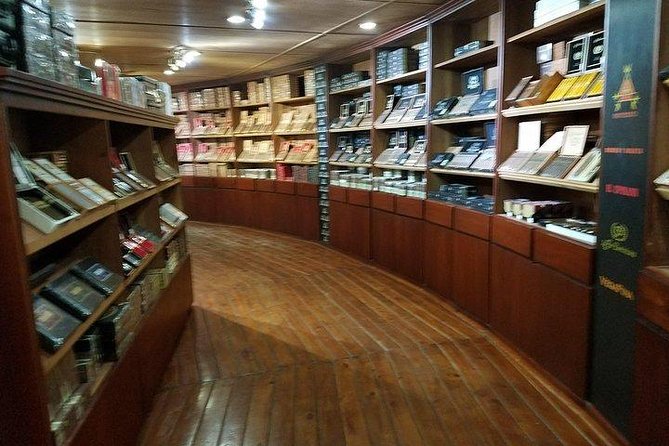 Shopping Tour Punta Cana (Cigars and Chocolate Factory, Souvenirs, Rum, Coffee)