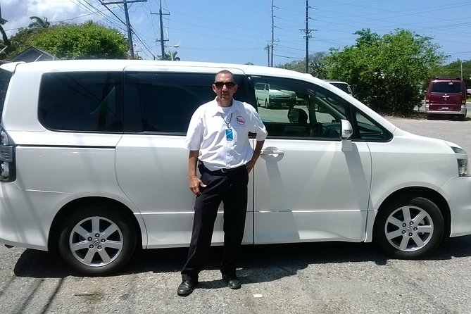 Shuttle Service From Runaway Bay Hotels to Ocho Rios Attractions