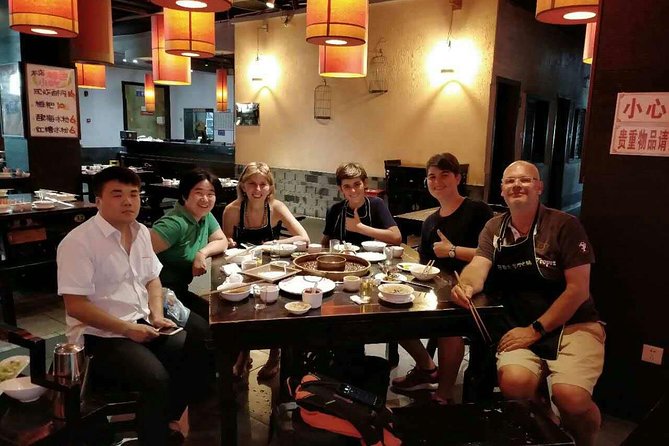 Sichuan Hotpot Dinner Plus Face-Changing Variety Show - Good To Know