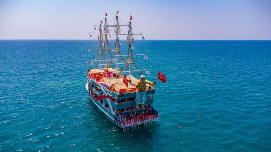 Side: All-Inclusive Boat Ride and Foam Party
