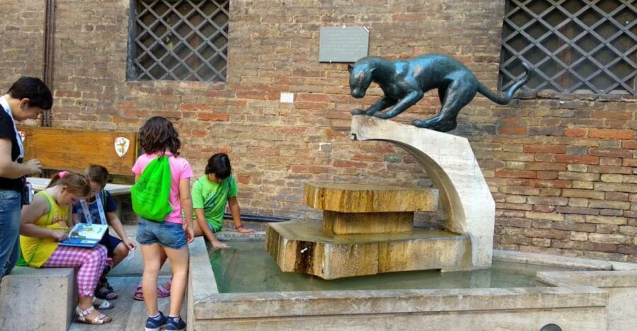 Siena: The 17 Fantastic Animals Self-guided Walking Tour