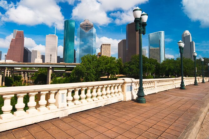 Sights of Downtown Houston Smartphone Audio Walking Tour - Good To Know