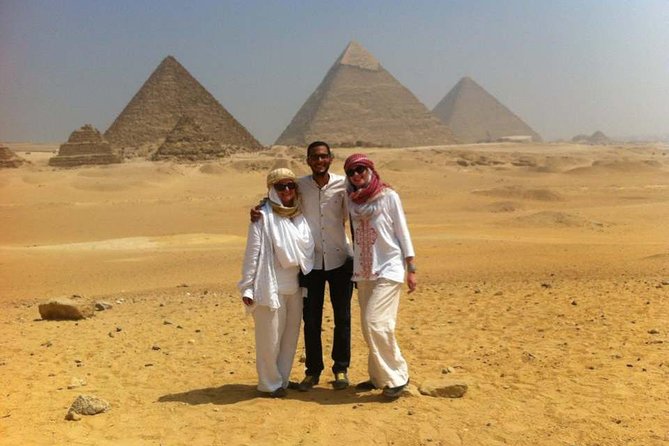 Sightseeing Day Tour to Pyramids, Egyptian Museum and Bazaar - Good To Know