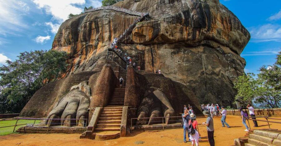 Sigiriya and Dambulla Day Tour From Kaluthara - Good To Know