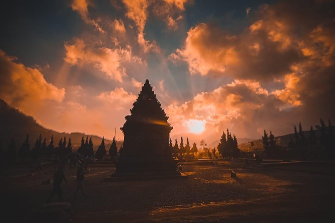Sikunir Sunrise & Dieng Plateau Tour From Yogyakarta - Good To Know