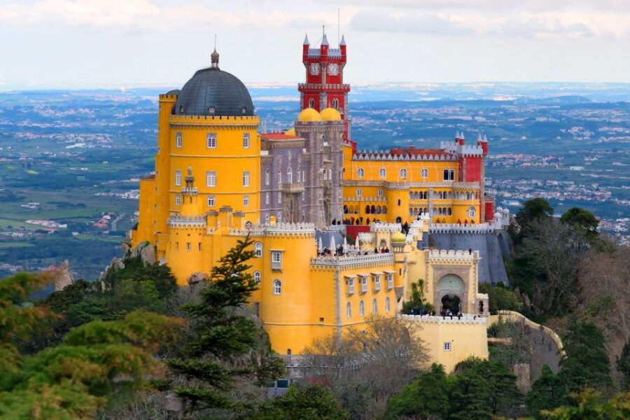 Sintra: 2 Hours Guided Sightseeing Tour by Vintage Tuk/Buggy