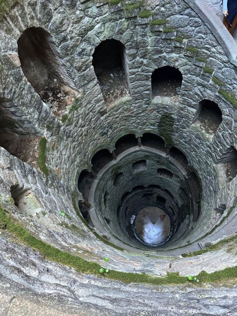 Sintra: Highlights Tour, Coastline and Cascais