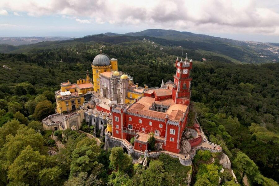 Sintra: Pena Palace. Moorish Castle. Cabo Da Roca. & Cascais - Good To Know