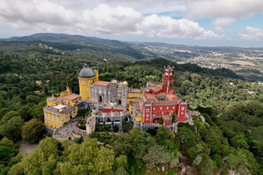 Sintra: Pena Palace. Regaleira. Cabo Da Roca & Cascais - Good To Know