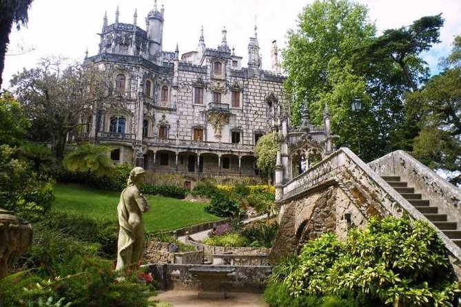 Sintra: Private Guided Tour National Palace and Quinta Da Regaleira