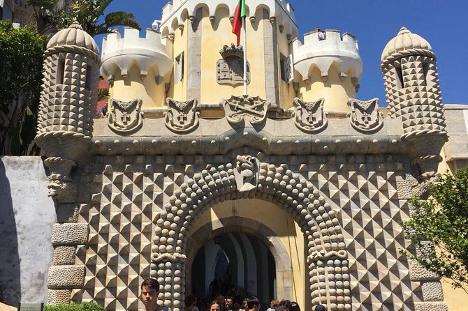 Sintra With a Palace of Your Choice, Cabo Da Roca and Cascais Full-Day - Tour Highlights