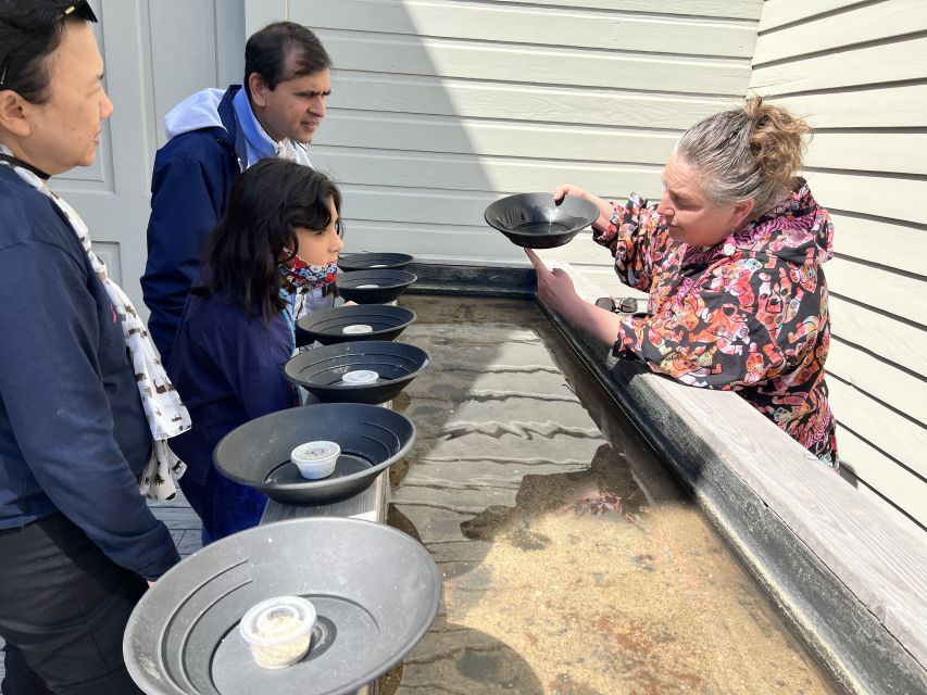 Skagway: Gold Panning Experience