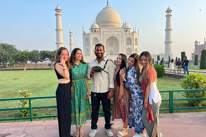Skip the Line Taj Mahal Guided Tour With Optional Add-Ons