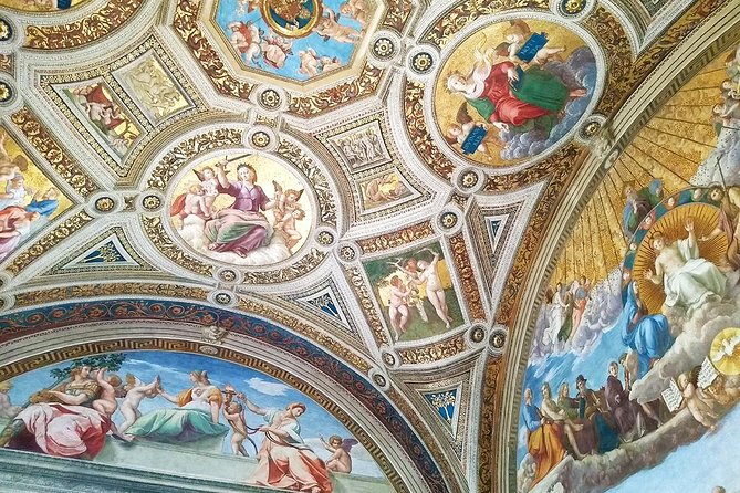 Skip-The-Line Vatican Tour With Sistine Chapel Raphael Rooms & St Peter Basilica - Good To Know