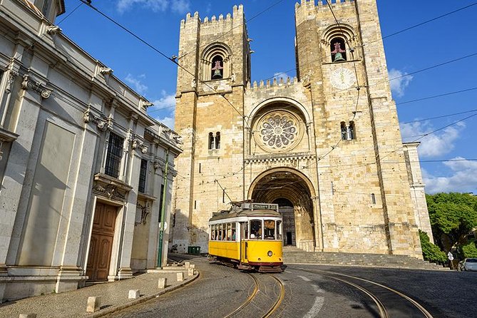 Small Group Full Day Tour of Lisbon With Local Guide - Meeting Point Details