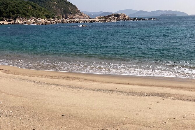Small Group Hiking Day Tour to Lamma Island Hong Kong - Tour Highlights