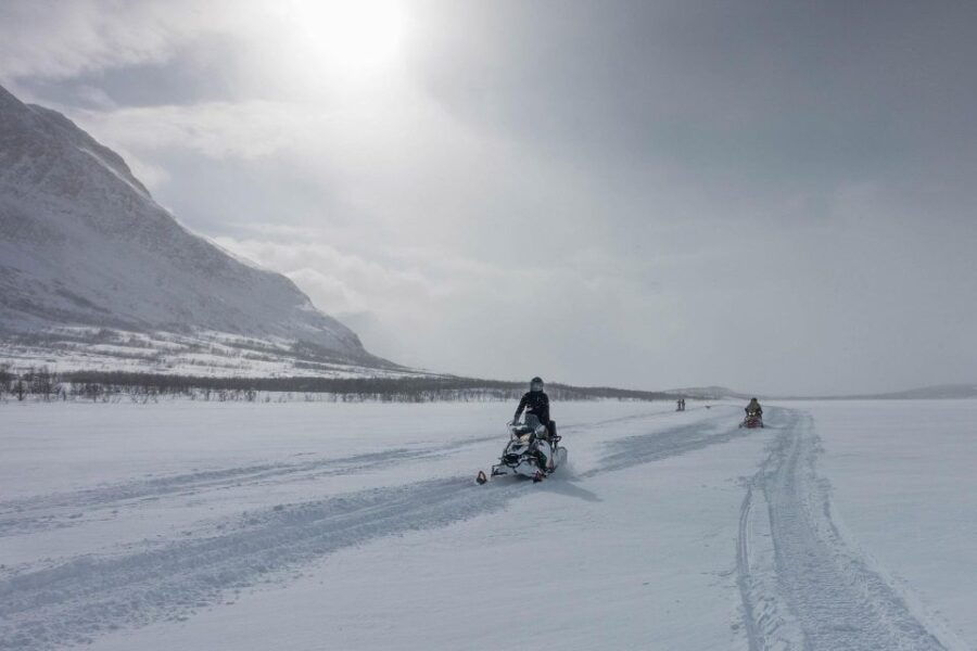 Snowmobile Adventure Abisko (Drive Your Own)