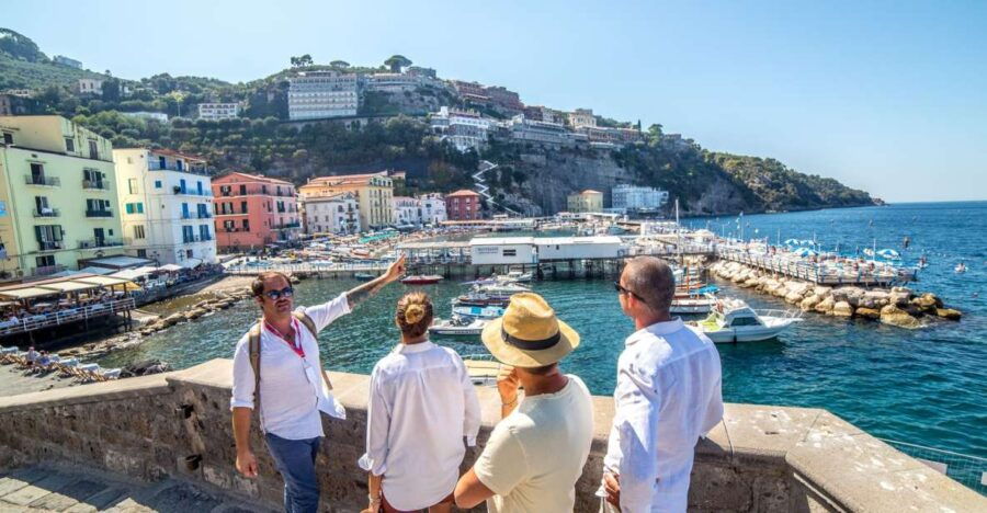 Sorrento: Guided Walking Tour & Street Food Experience