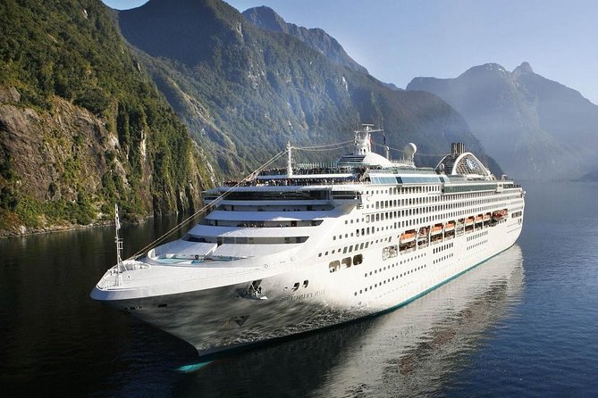 Southampton Port to LHR in an Executive Luxury Vehicle Private Transfer - Good To Know