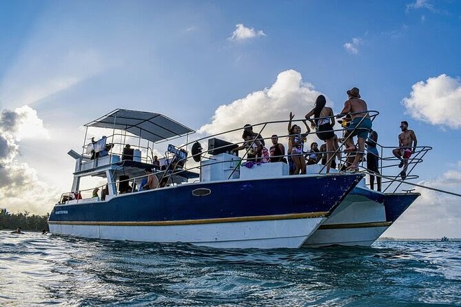 Spectacular Catamaran Party
