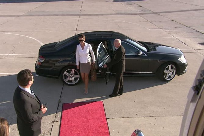 St. Maarten V.I.P Airport Pick up and Taxi Services