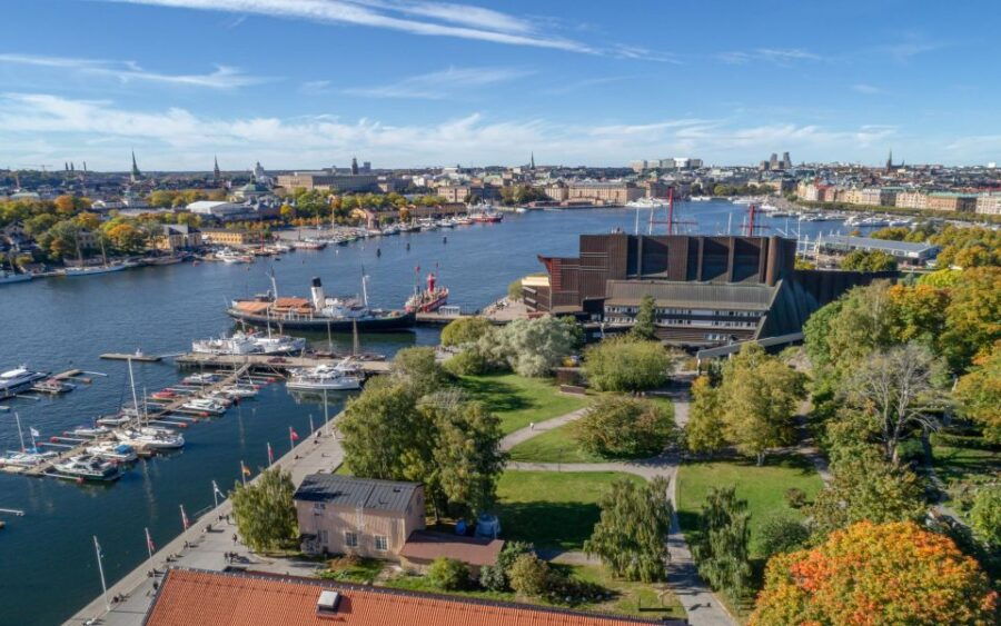 Stockholm Old Town Highlights, Royal Palace,Vasa Museum Tour