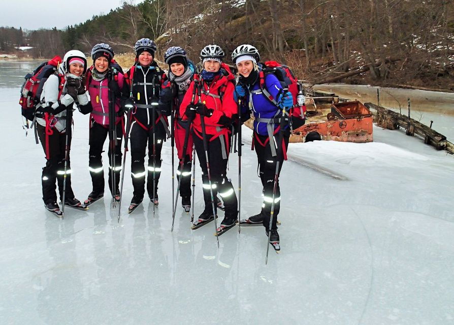 Stockholm: Skating on Natural Ice Introductory Tour