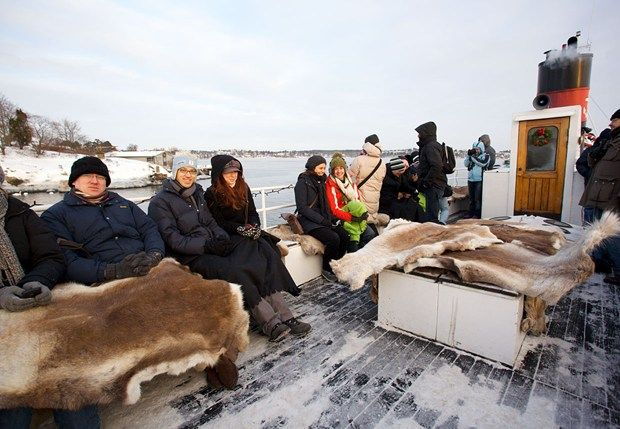 Stockholm Winter Tour by Boat